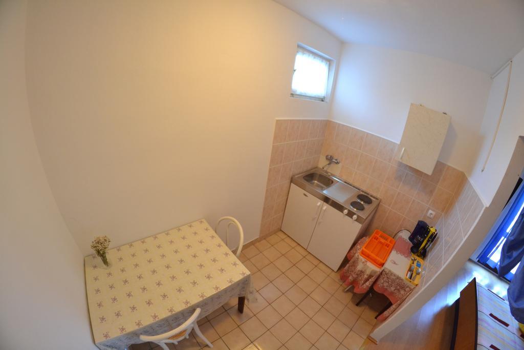 Apartment Beg Rab Town Eksteriør billede